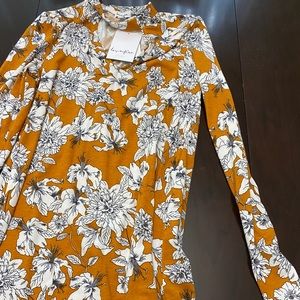 Women NWT size small long sleeve dress